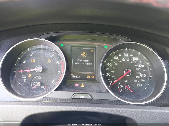 3VW4T7AU3GM002851 Volkswagen 2016