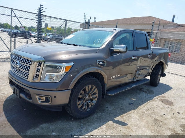 1N6AA1E5XHN510640 Nissan 2017