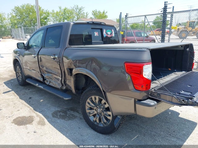 1N6AA1E5XHN510640 Nissan 2017