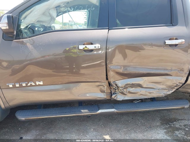 1N6AA1E5XHN510640 Nissan 2017
