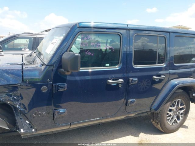 1C4PJXEN9SW529245 Jeep Wrangler 4-door Sahara 4x4