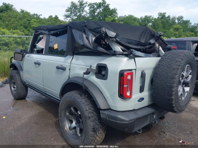 2022 FORD BRONCO 1FMEE5DP1NLA97402 Photo 2