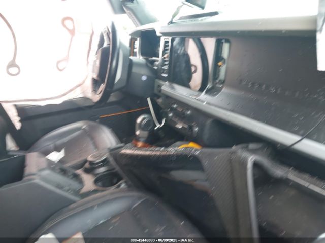 2022 FORD BRONCO 1FMEE5DP1NLA97402 Photo 4