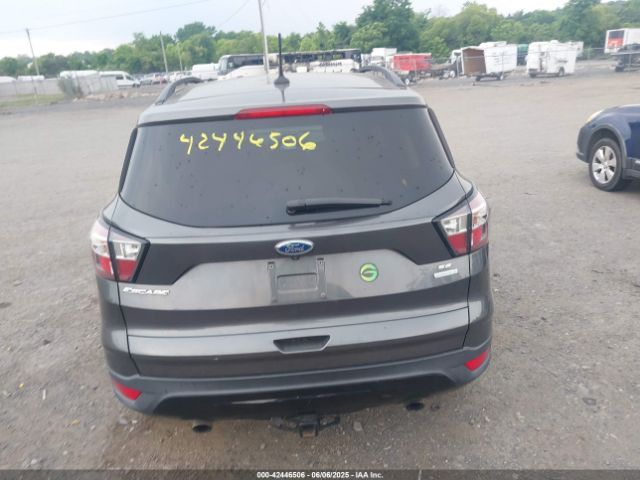 1FMCU0GD7JUB40899 Ford ESCAPE SE