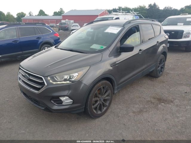 1FMCU0GD7JUB40899 Ford ESCAPE SE