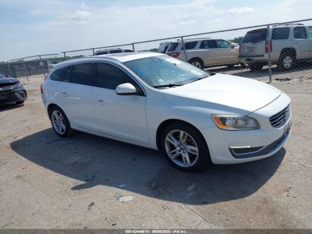 2015 VOLVO V60 YV140MEB5F1190586