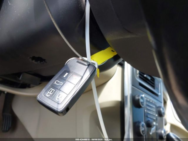 2015 VOLVO V60 YV140MEB5F1190586 Photo 10