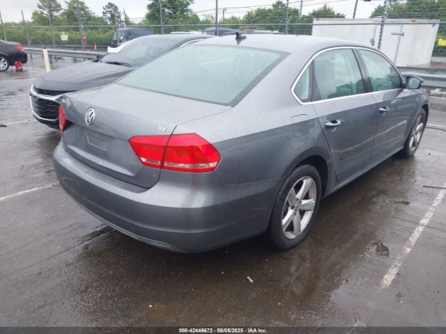 2013 VOLKSWAGEN PASSAT 1VWBH7A38DC032697 Photo 3