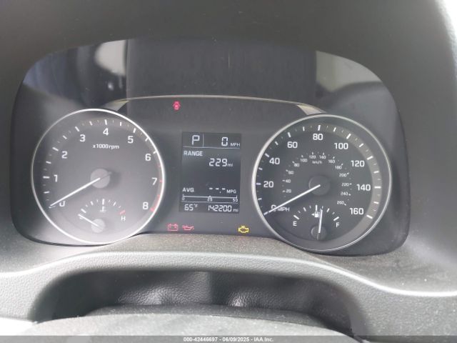 5NPD84LF2HH156704 Hyundai 2017