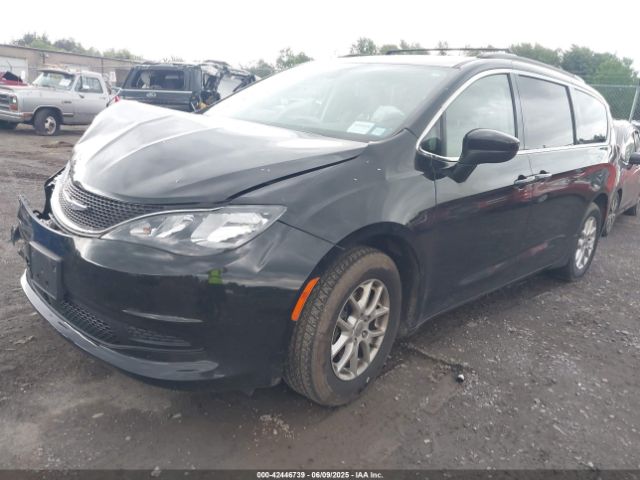 2021 CHRYSLER VOYAGER 2C4RC1DGXMR547560 Photo 1