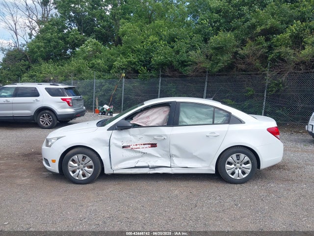 1G1PA5SGXE7124660 Chevrolet lwe