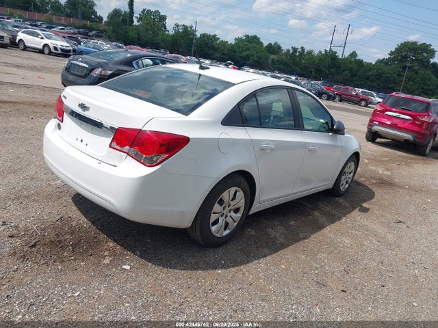 1G1PA5SGXE7124660 Chevrolet lwe