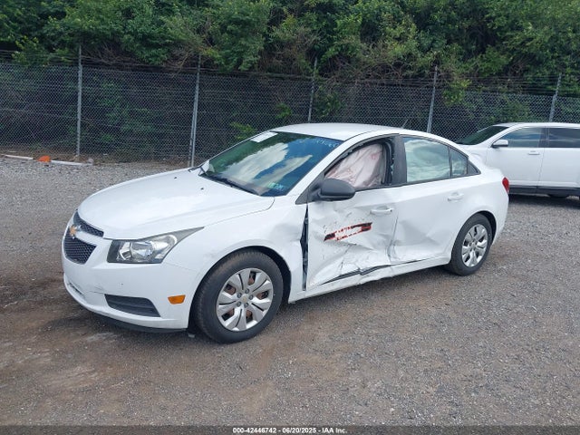 1G1PA5SGXE7124660 Chevrolet lwe