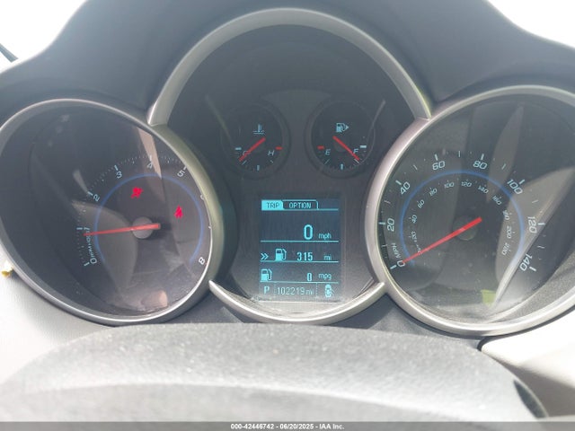 1G1PA5SGXE7124660 Chevrolet lwe
