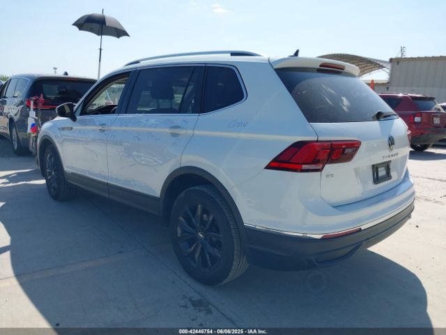 3VV2B7AX9RM123637 Volkswagen Tiguan 2.0t Se/2.0t Wolfsburg Edition