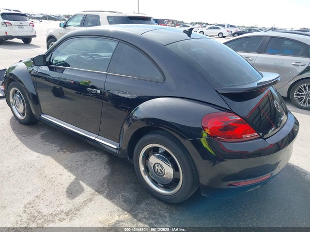 Volkswagen 2018 2018 3VWFD7AT6JM705655 Image 3