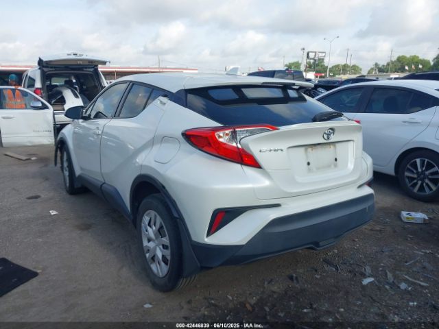 2021 TOYOTA C-HR NMTKHMBXXMR131392 Photo 2
