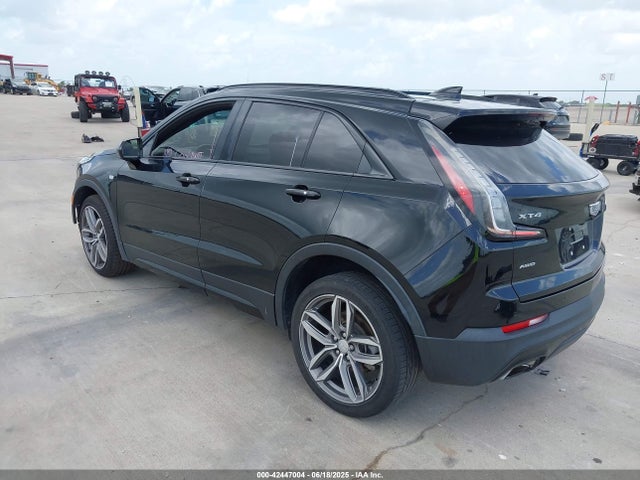 2019 CADILLAC XT4 1GYFZFR45KF185150 Photo 2