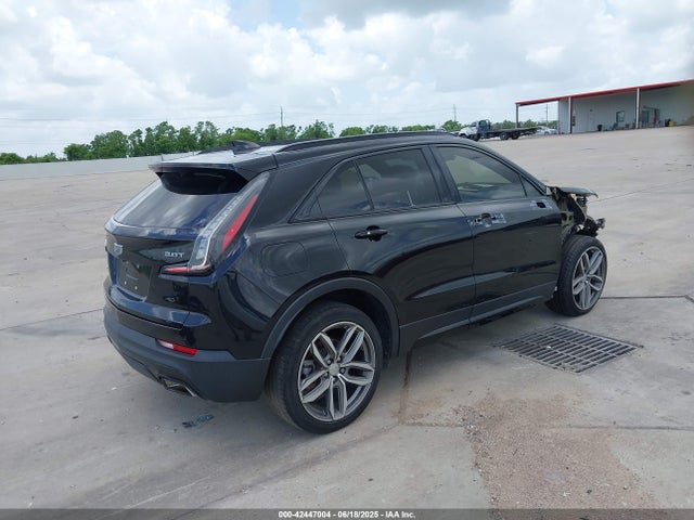 2019 CADILLAC XT4 1GYFZFR45KF185150 Photo 3