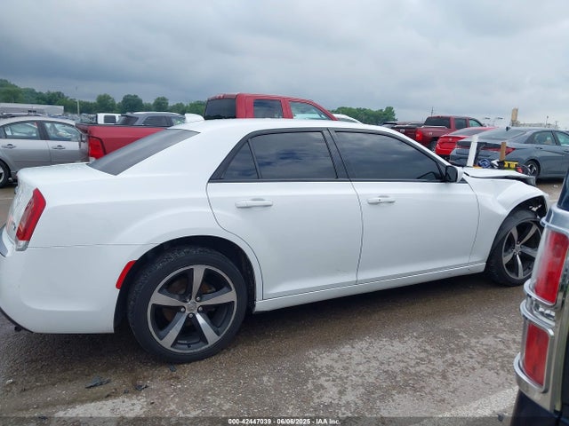 Aukcja sprzedaży 2019 Chrysler 300 300s, vin: 2C3CCABG3KH601040, numer aukcji: 42447039