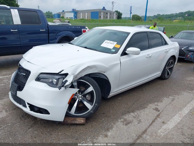 Aukcja sprzedaży 2019 Chrysler 300 300s, vin: 2C3CCABG3KH601040, numer aukcji: 42447039