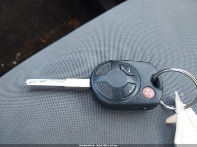 1FMCU0GX7GUA92064 Ford ESCAPE SE