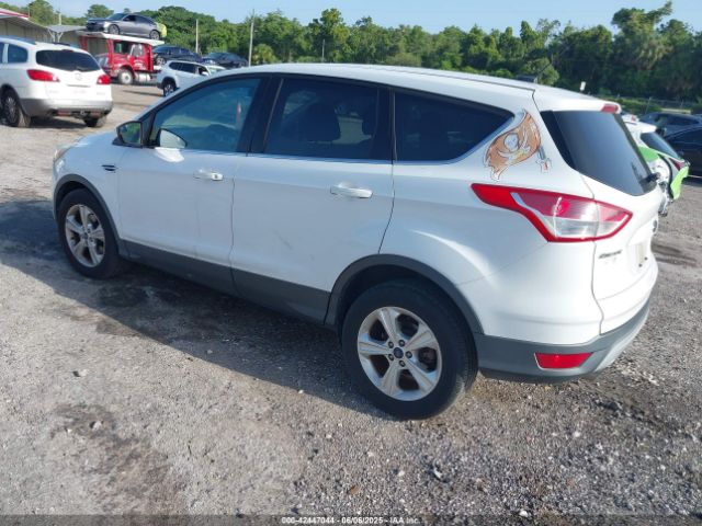 1FMCU0GX7GUA92064 Ford ESCAPE SE