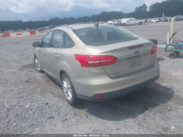 1FADP3F21FL274618 Ford FOCUS SE