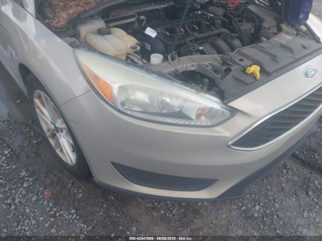 1FADP3F21FL274618 Ford FOCUS SE