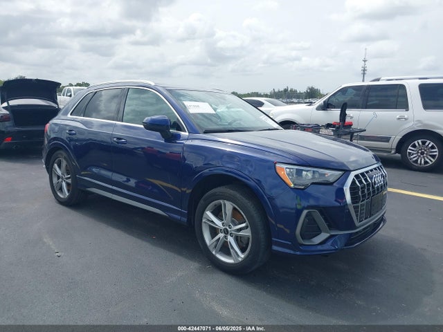 2021 AUDI Q3 WA1DECF39M1030663 Photo 0