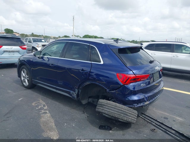 2021 AUDI Q3 WA1DECF39M1030663 Photo 2