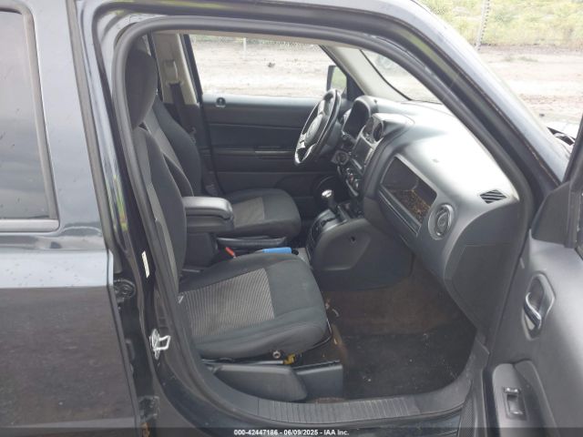 1C4NJRFB0ED641875 Jeep Patriot Latitude