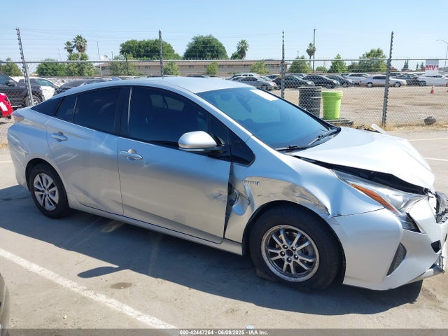 Toyota Prius Three 2016 JTDKARFU3G3019848 Image 13
