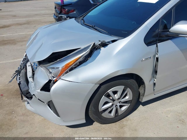 Toyota Prius Three 2016 JTDKARFU3G3019848 Image 17