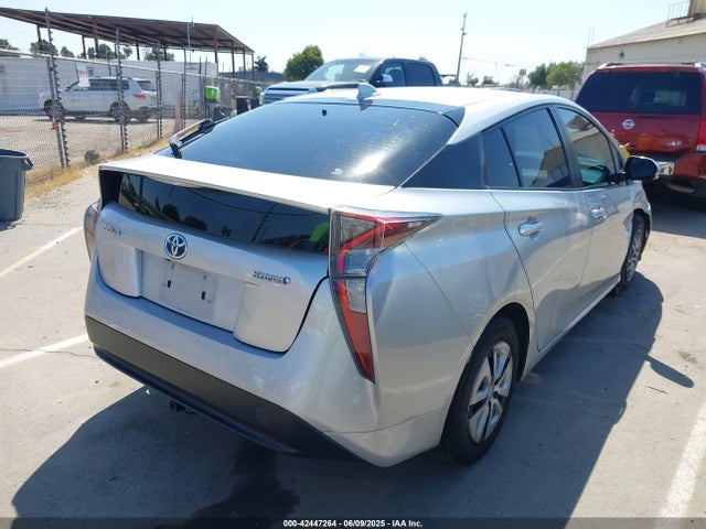 Toyota Prius Three 2016 JTDKARFU3G3019848 Image 4