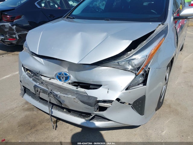 Toyota Prius Three 2016 JTDKARFU3G3019848 Image 6