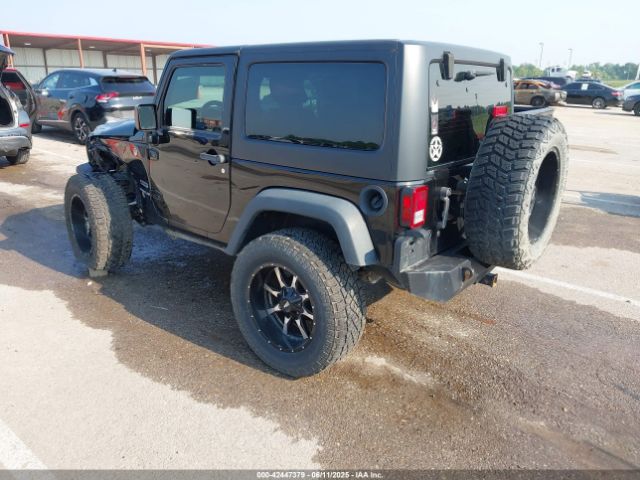 2017 JEEP WRANGLER 1C4AJWAG6HL654592 Photo 2