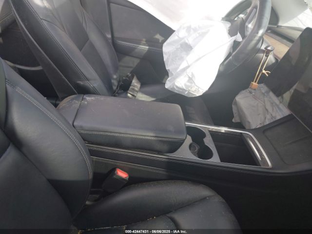 2022 TESLA MODEL Y 7SAYGDEF0NF451671 Photo 4