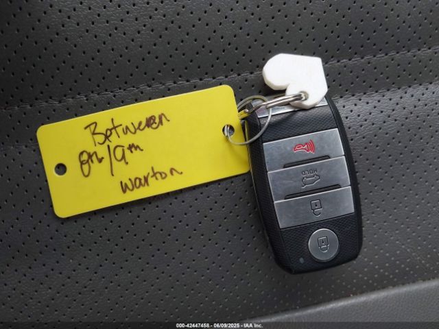 5XYPHDA52GG161074 KIA Sorento 3.3l Ex