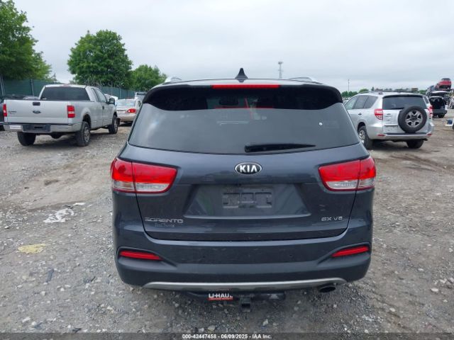 5XYPHDA52GG161074 KIA Sorento 3.3l Ex