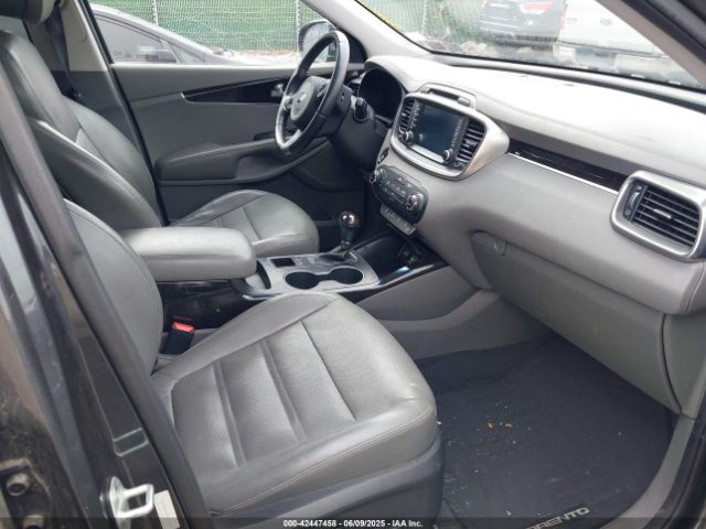 5XYPHDA52GG161074 KIA Sorento 3.3l Ex