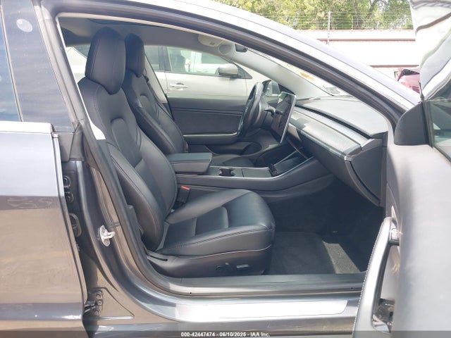 2018 TESLA MODEL 3 5YJ3E1EA5JF020138 Photo 4