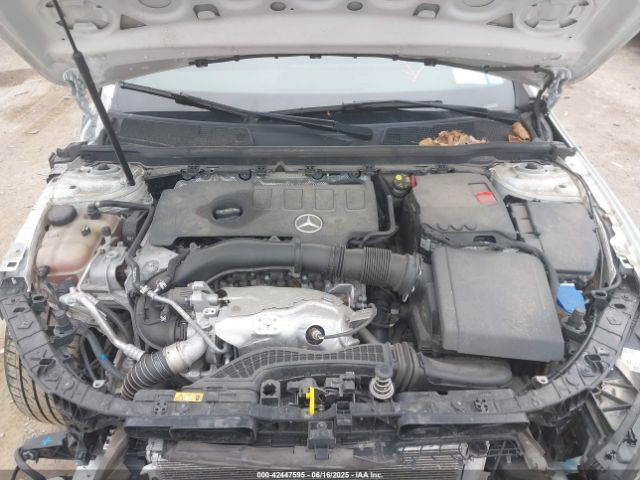 2020 MERCEDES-BENZ A 220 WDD3G4FB0LW036562 Photo 9