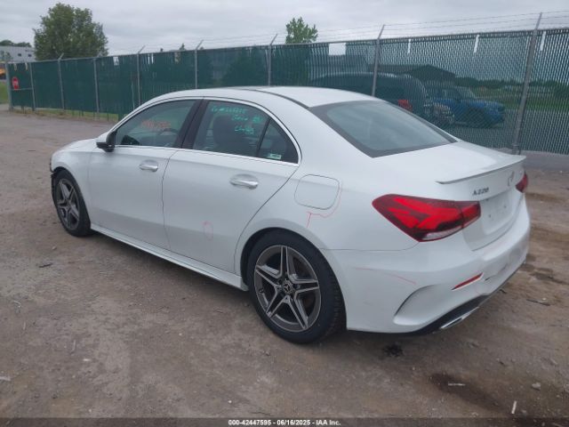 2020 MERCEDES-BENZ A 220 WDD3G4FB0LW036562 Photo 2
