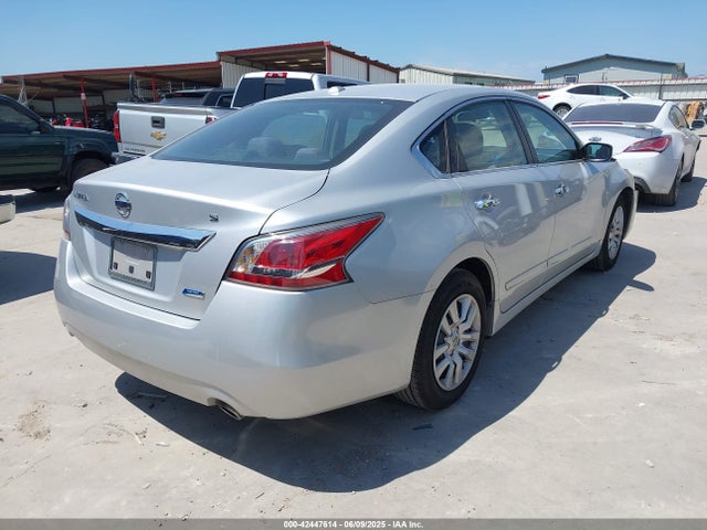 1N4AL3AP6EN237021 Nissan 2014
