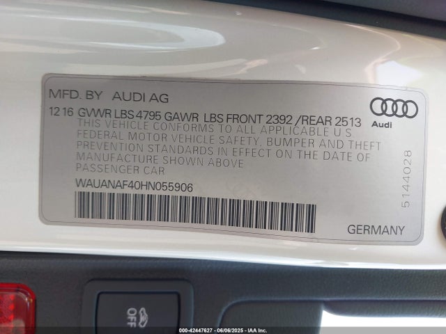 2017 AUDI A4 WAUANAF40HN055906 Photo 8