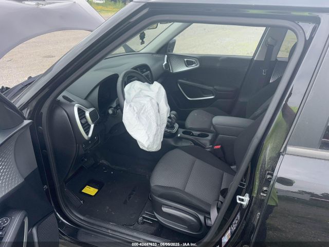 KNDJ23AU2L7725161 KIA SOUL LX
