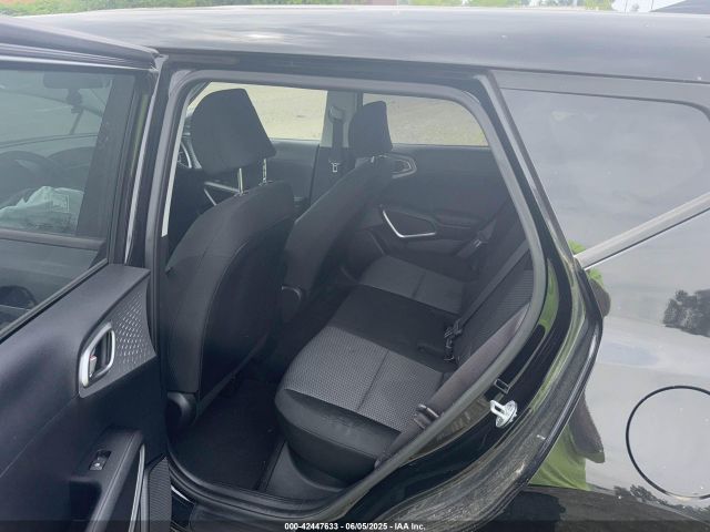 KNDJ23AU2L7725161 KIA SOUL LX