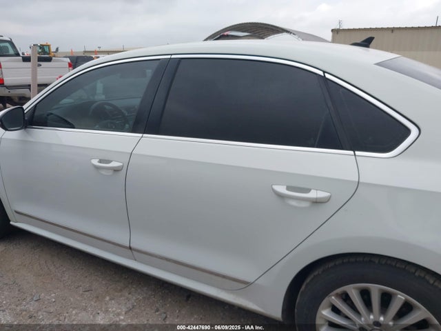 1VWBS7A36GC035393 Volkswagen 2016