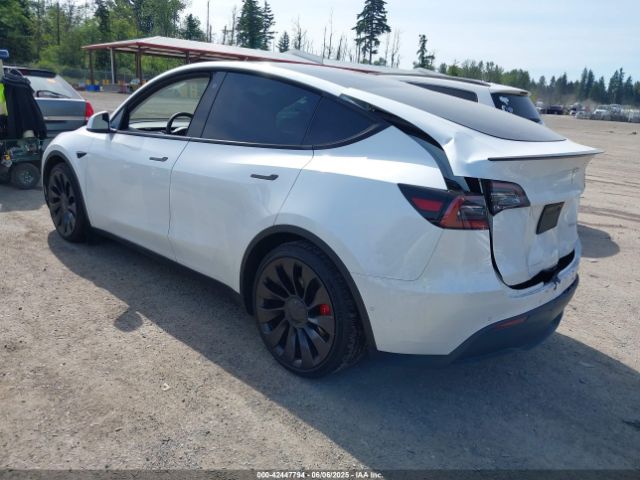 2022 TESLA MODEL Y 7SAYGDEF6NF340932 Photo 2